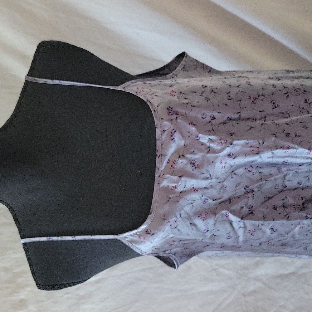 Delicate Treasures Intimates - Picture 2 of 13
